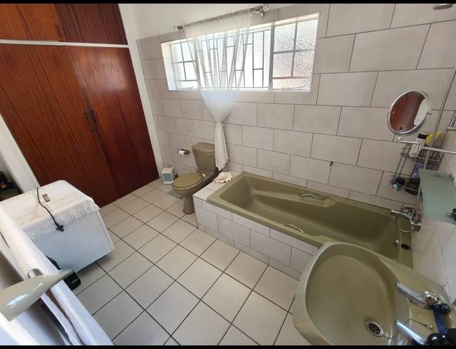 4 BEDROOM HOUSE FOR SALE IN SAFARI GARDENS